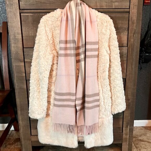 Vintage Pink Burberry 100% Cashmere Scarf - Picture 2 of 2